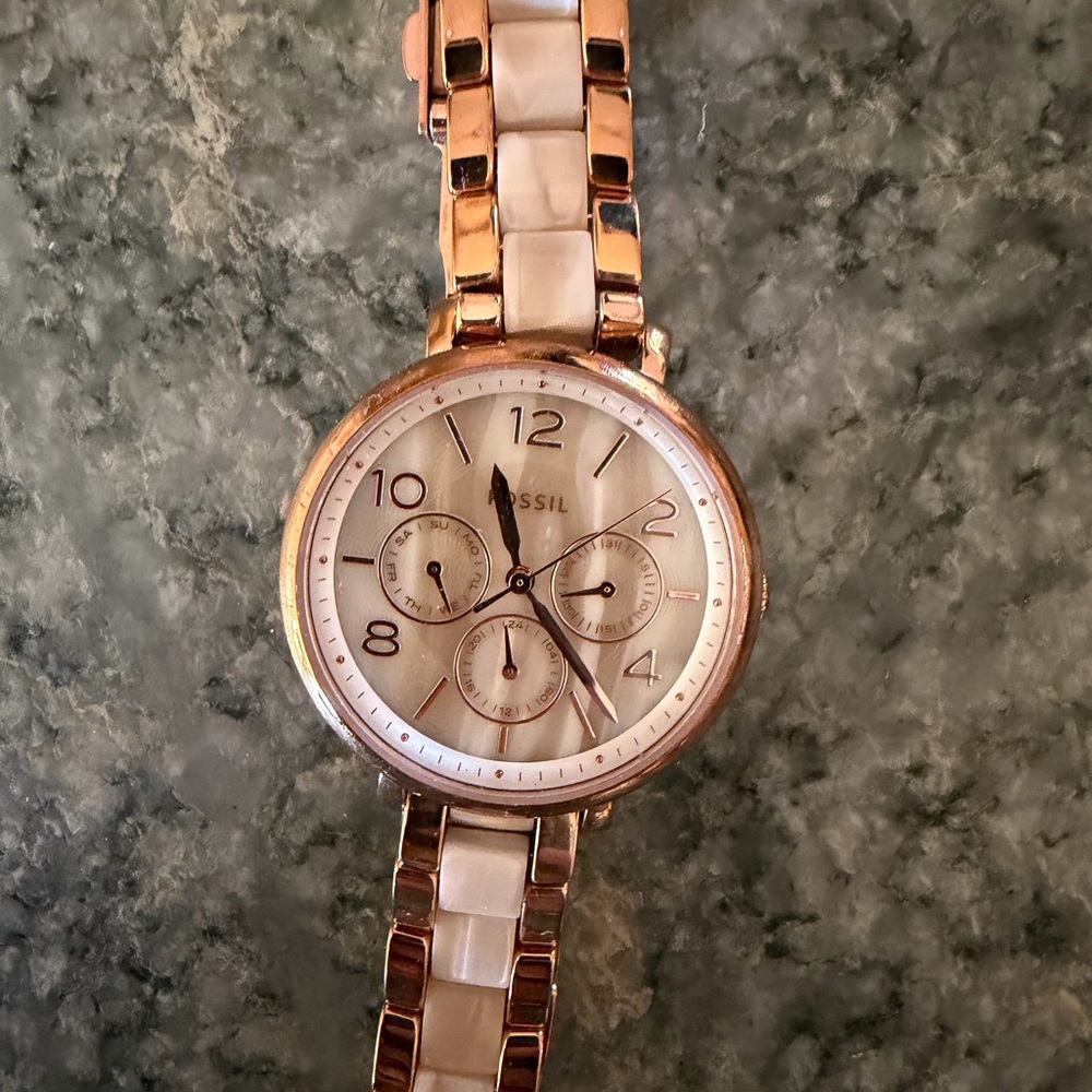 Fossil Rose Gold and Cream Watch